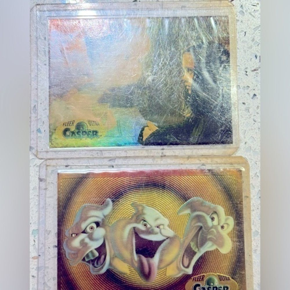 (2) Casper Fleer trading cards​